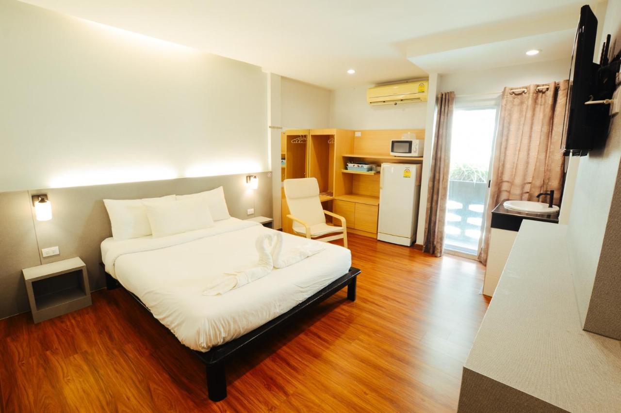 Thaiphiphat House Bangkok Kültér fotó