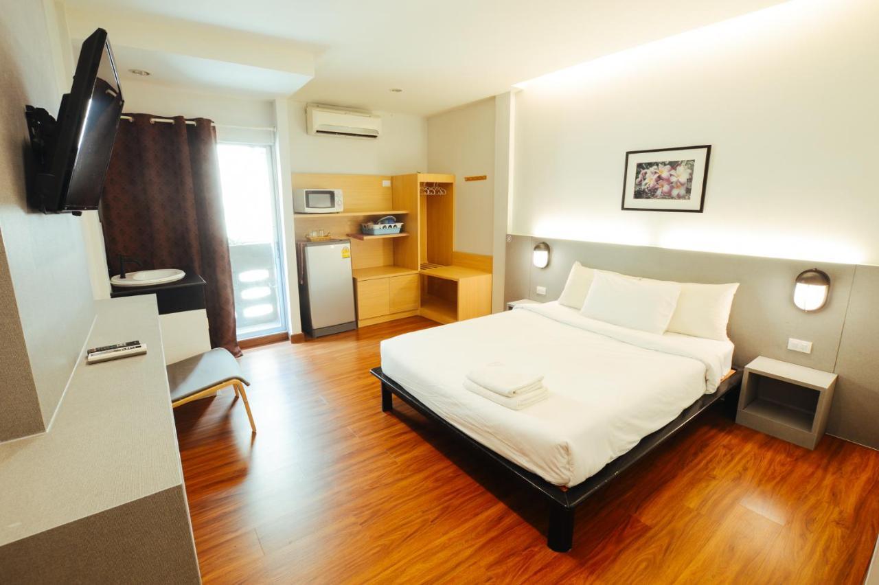 Thaiphiphat House Bangkok Kültér fotó
