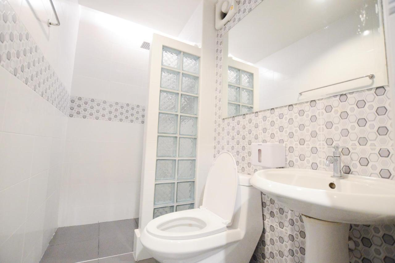 Thaiphiphat House Bangkok Kültér fotó